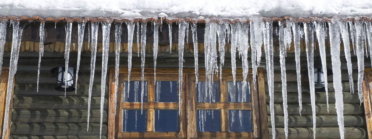 spray foam prevents ice dams by providing proper insulation in Pomona attic spaces